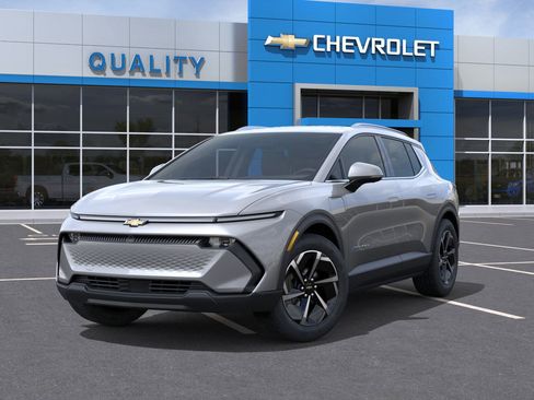 New 2026 Chevrolet Equinox EV LT image 30