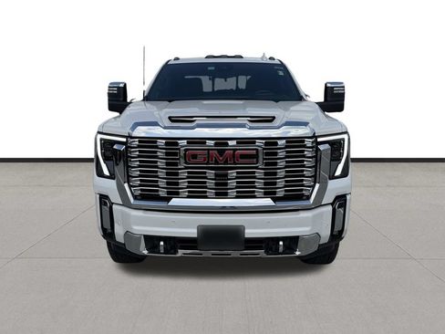 Used 2024 GMC Sierra 2500 Denali w/ Denali Reserve Package AWD/4WD image 2
