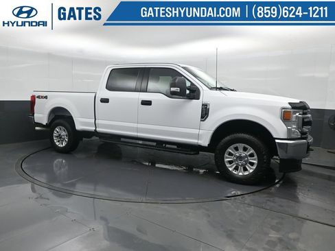 Used 2022 Ford F250 XLT AWD/4WD image 4