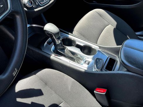 Used 2023 Chevrolet Malibu LT FWD image 10