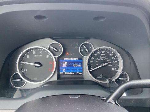 Used 2017 Toyota Tundra SR5 AWD/4WD image 9