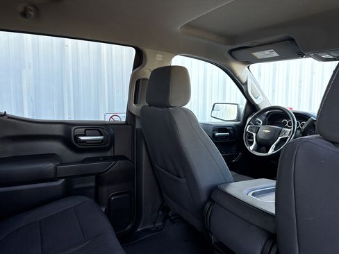 Used 2021 Chevrolet Silverado 1500 LT image 47