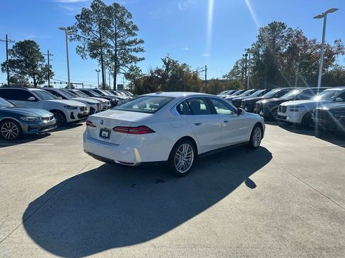 Certified 2025 BMW 530i image 7