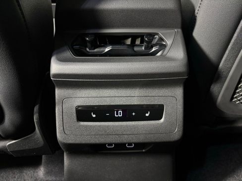 New 2027 Audi SQ6 e-tron Prestige AWD/4WD image 20