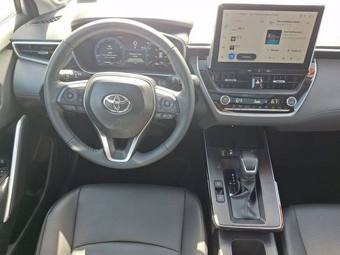 Used 2026 Toyota Corolla Cross XLE w/ Convenience Package AWD/4WD image 11