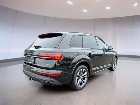 Used 2025 Audi Q7 2.0T Premium Plus w/ Premium Plus Package image 6