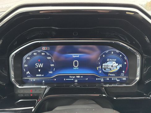 Used 2024 Chevrolet Silverado 3500 LT w/ Convenience Package image 22