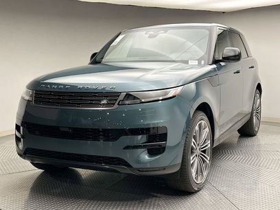 New 2025 Land Rover Range Rover Sport SE