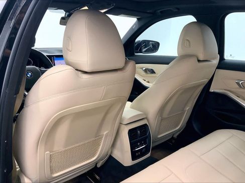 Used 2019 BMW 330i Sedan w/ Driving Assistance Package RWD image 16