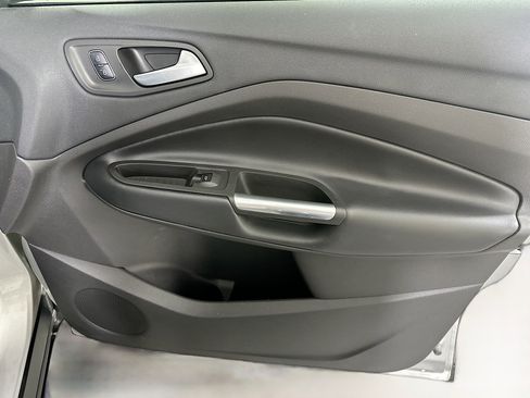 Used 2018 Ford Escape SEL image 31