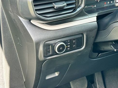 Used 2023 Ford Explorer XLT w/ Equipment Group 202A image 10