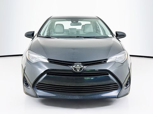 Used 2017 Toyota Corolla LE w/ Carpet Mat Package (TMS) FWD image 2