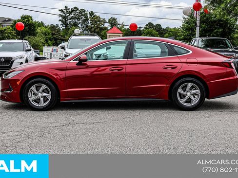 Used 2023 Hyundai Sonata SE w/ Preferred Accessory Package FWD image 10