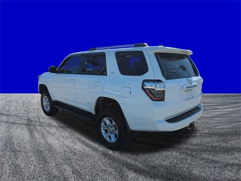 Used 2020 Toyota 4Runner SR5 image 6