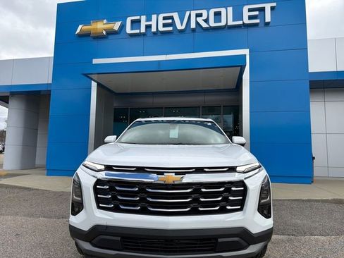 New 2026 Chevrolet Equinox LT w/ Safety and Technology Package FWD image 22