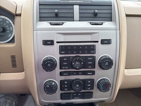 Used 2012 Ford Escape XLT image 31