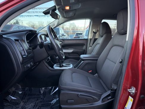 Used 2016 Chevrolet Colorado LT w/ LT Convenience Package image 2