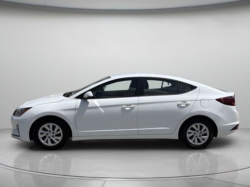 Used 2020 Hyundai Elantra SE w/ Cargo Package (C1) FWD image 5