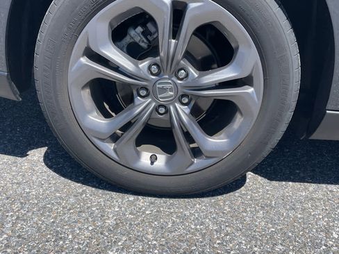 Used 2024 Honda Accord EX image 11
