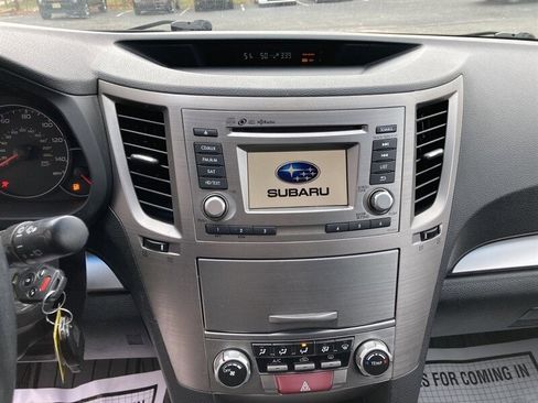 Used 2014 Subaru Outback 2.5i Premium image 18