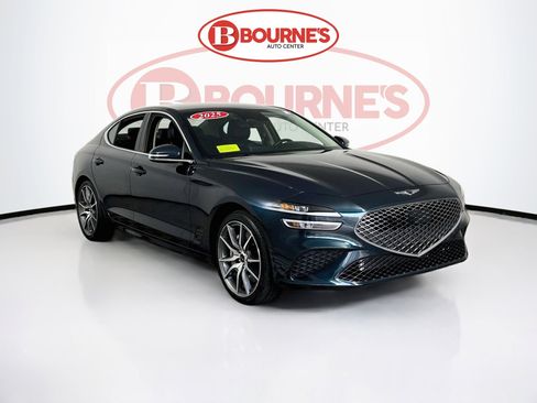 Used 2025 Genesis G70 2.5T image 1