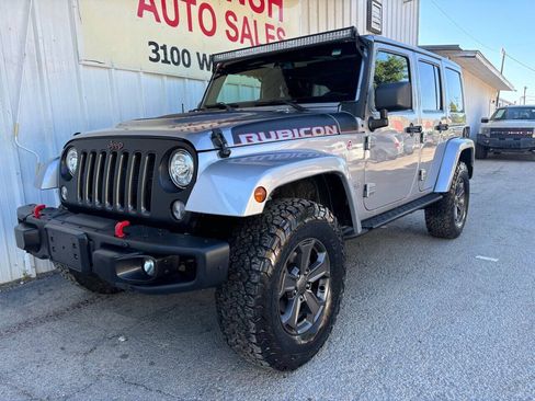 Used 2018 Jeep Wrangler Unlimited Rubicon AWD/4WD image 5