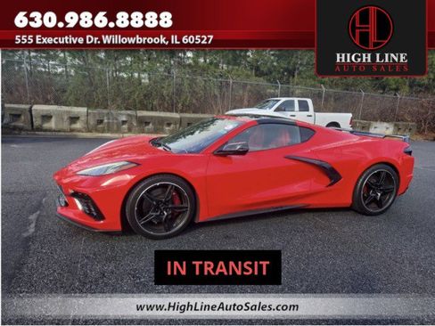 Used 2021 Chevrolet Corvette Stingray Coupe w/ Z51 Performance Package image 1