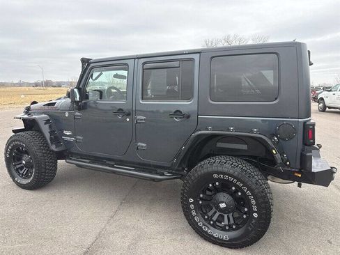 Used 2007 Jeep Wrangler Unlimited Sahara image 4