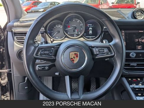 Used 2023 Porsche Macan AWD/4WD image 19