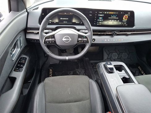 Used 2023 Nissan Ariya FWD image 12
