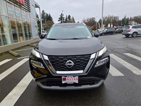 Used 2022 Nissan Rogue SV w/ SV Premium Package image 3