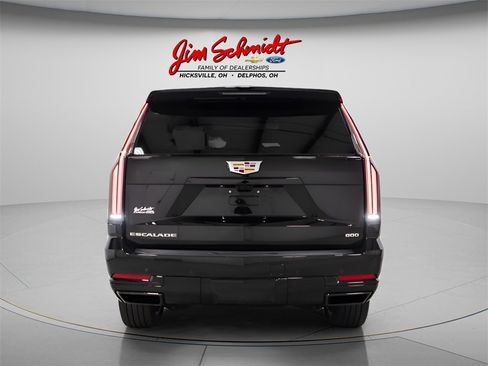 Used 2025 Cadillac Escalade Sport w/ Touring Package image 5