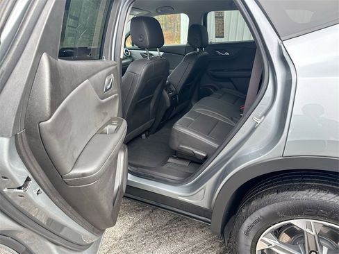 Used 2023 Chevrolet Blazer LT image 28