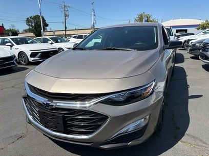 Used 2023 Chevrolet Malibu RS