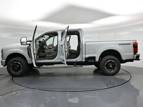 New 2026 Ford F250 Platinum w/ Platinum Plus Package AWD/4WD image 35