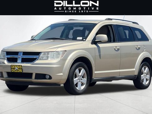 Used 2010 Dodge Journey SXT w/ Flexible Seating Group FWD image 8