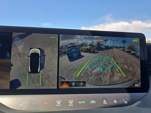 New 2026 Nissan Leaf Platinum+ w/ Cargo Package (Platinum+) image 19