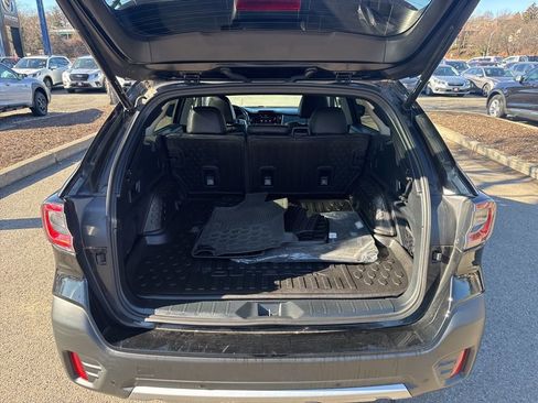 Used 2022 Subaru Outback Limited image 27