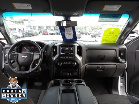 Used 2020 Chevrolet Silverado 1500 Custom w/ Custom Value Package RWD image 18