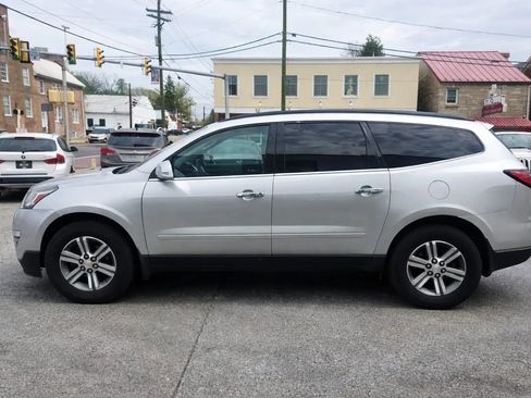 Used 2016 Chevrolet Traverse LT image 4