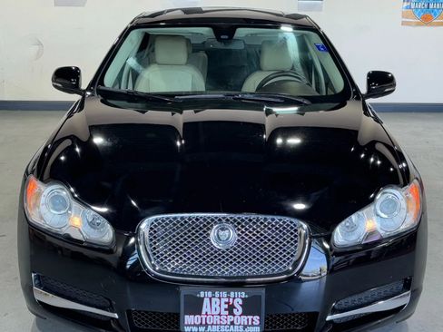 Used 2011 Jaguar XF RWD image 2