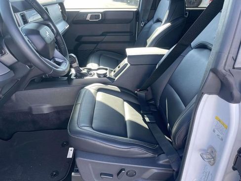 New 2025 Ford Bronco Outer Banks image 7