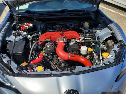 Used 2017 Toyota 86 image 37