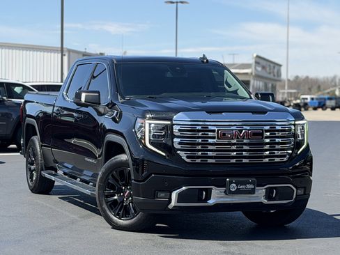 Used 2022 GMC Sierra 1500 Denali image 3