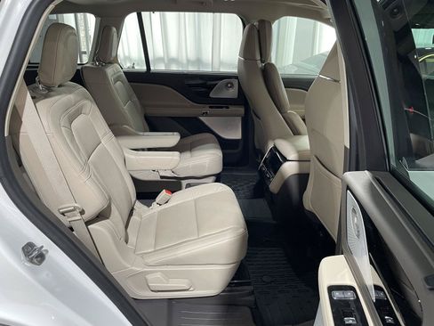 Used 2021 Lincoln Aviator Reserve w/ Equipment Group 202A AWD/4WD image 24