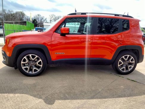 Used 2017 Jeep Renegade Latitude image 8
