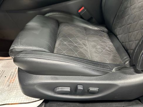 Used 2017 Nissan Maxima SR w/ Midnight Edition image 13