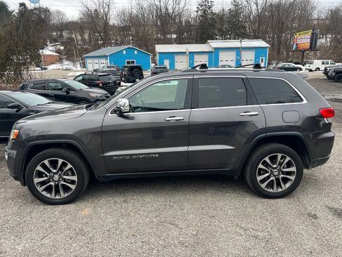 Used 2018 Jeep Grand Cherokee Limited image 2