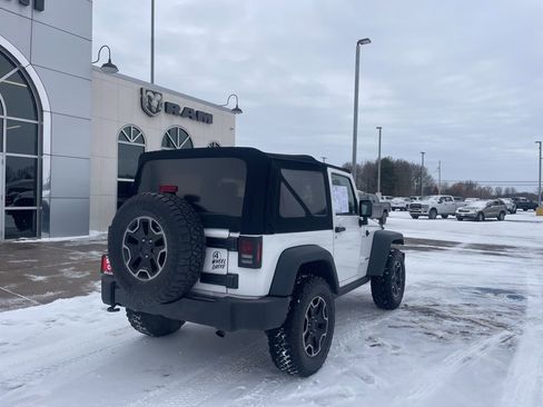 Used 2016 Jeep Wrangler Sport image 7