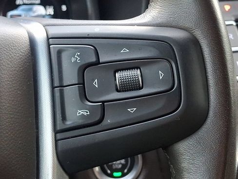 Used 2023 GMC Yukon XL SLT AWD/4WD image 25